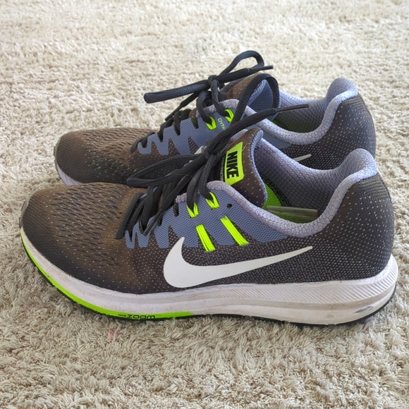 🌻50% Off Bundle Sale!! Nike Run Free sneakers - Picture 5 of 6